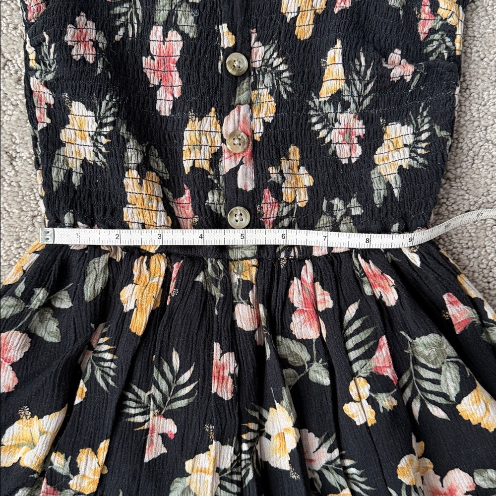 Hollister Black Floral Romper Smocked Bodice Summer One-Piece Junior Size XS - Picture 3 of 12